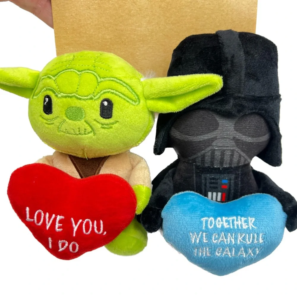 Disney Star Wars Yoda & Darth Vader Valentine Heart 2-Pack Pet Toys Plush